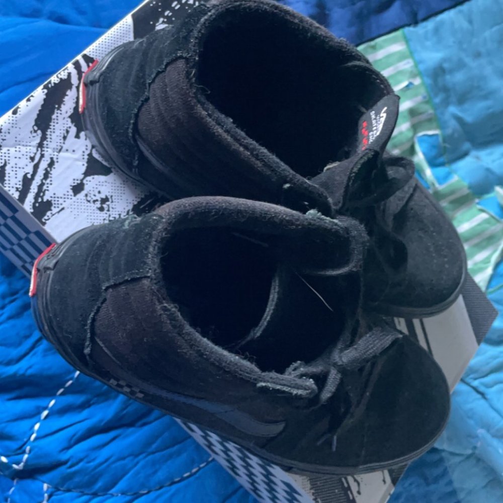 All black vans MEN U.S 9.5